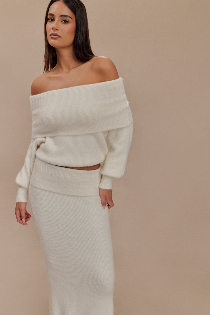 HOLLY | Off shoulder Knit Set