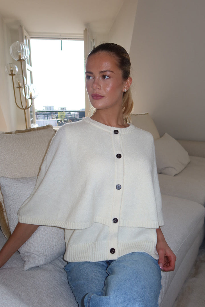LUNA | Knit Cape Top
