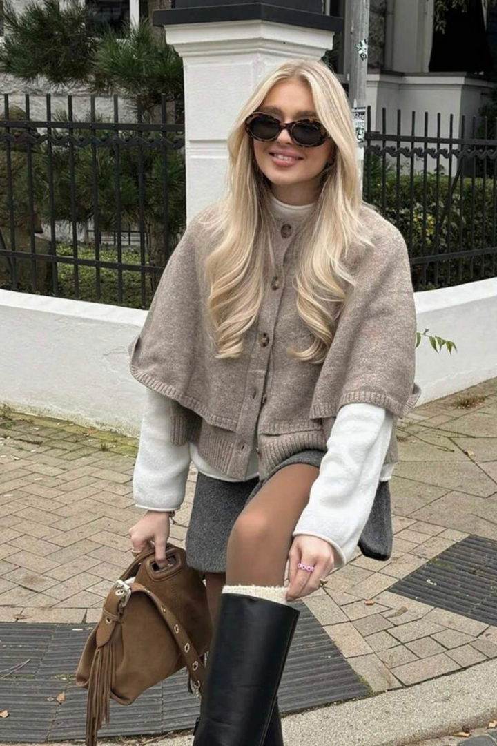 LUNA | Knit Cape Top