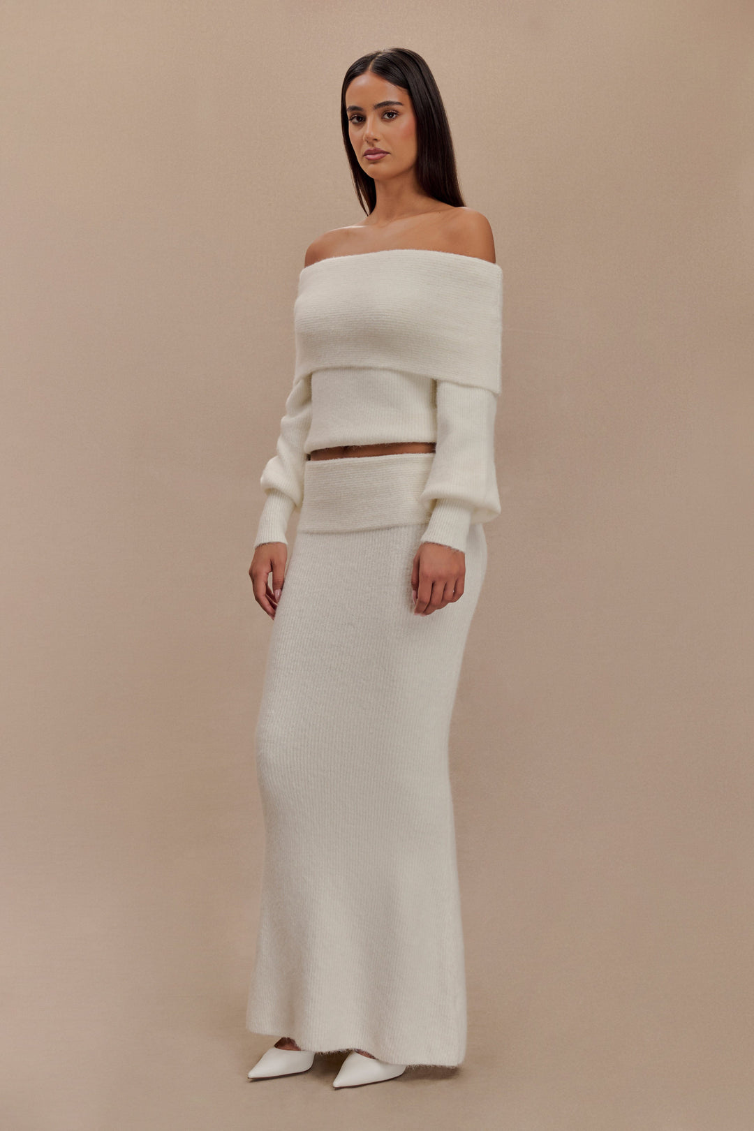 HOLLY | Off shoulder Knit Set