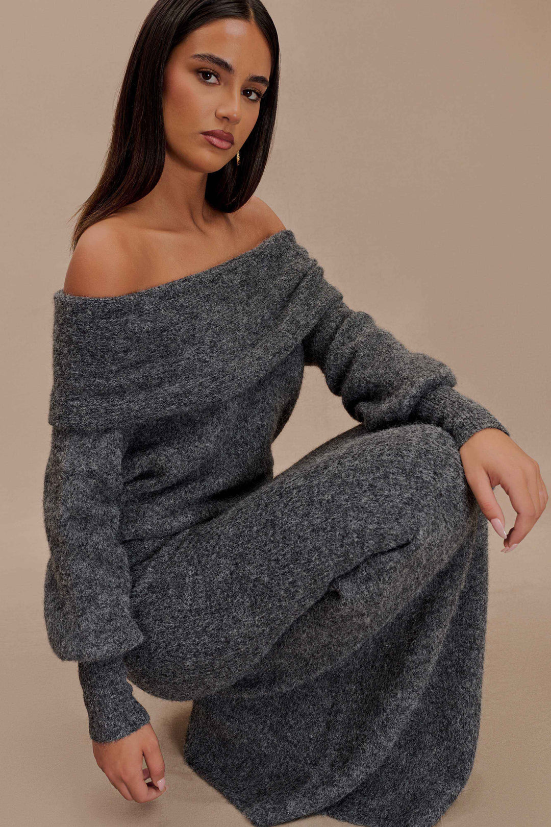 HOLLY | Off shoulder Knit Set