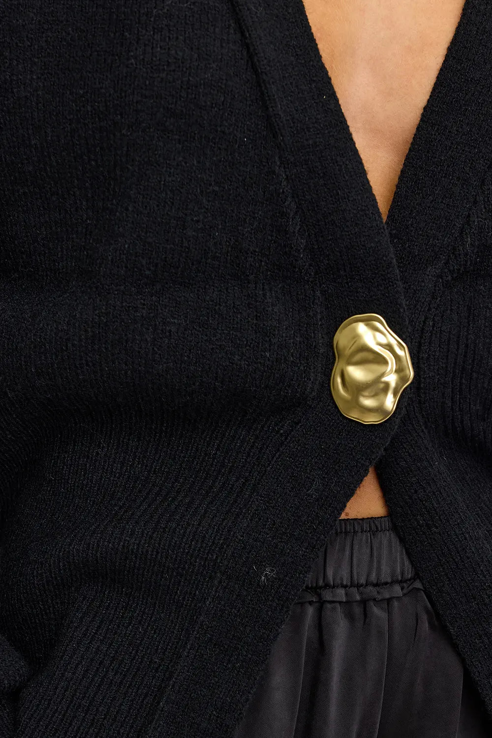 CHARLOTTE | Button Cardigan